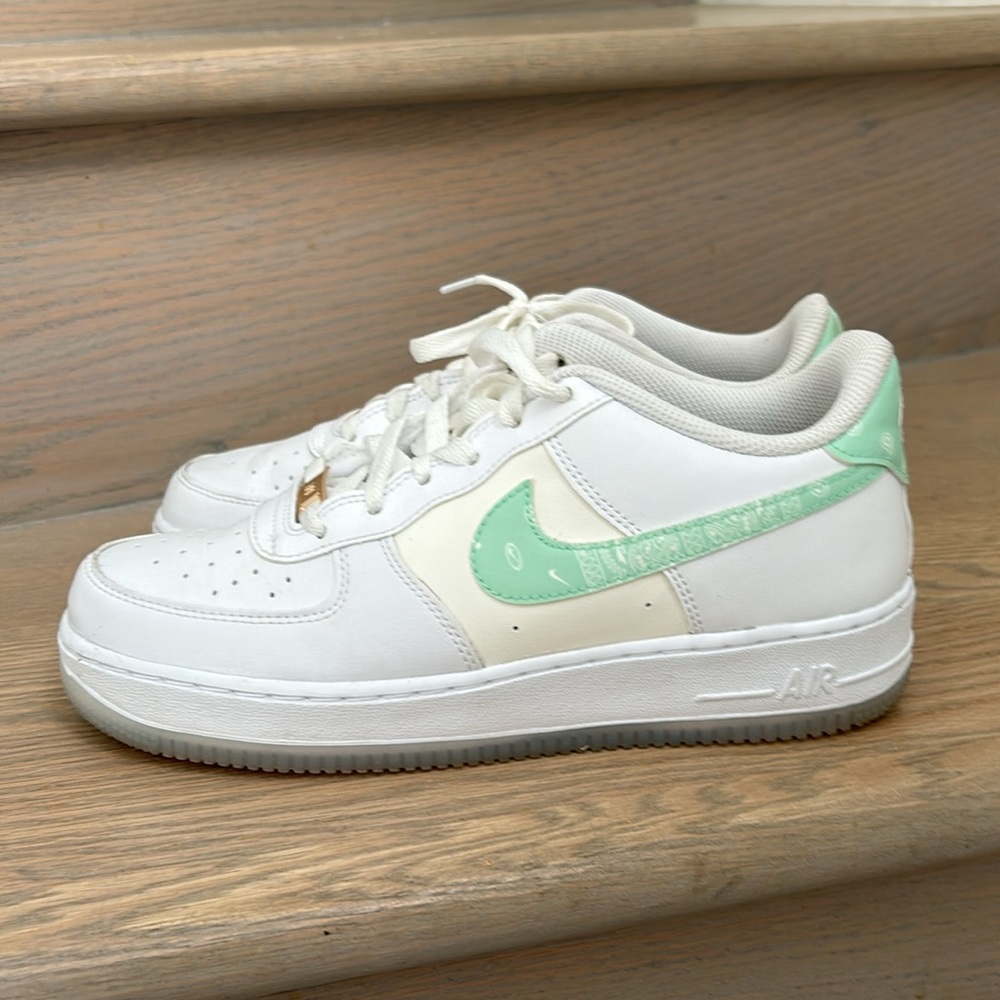 AF1 Nike air force 1 size us 6.5 édition Paisley bandana